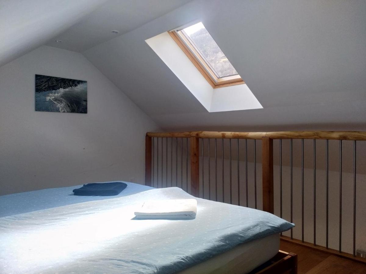 Guesthouse "Castello Del Nucleo" Intragna Luaran gambar