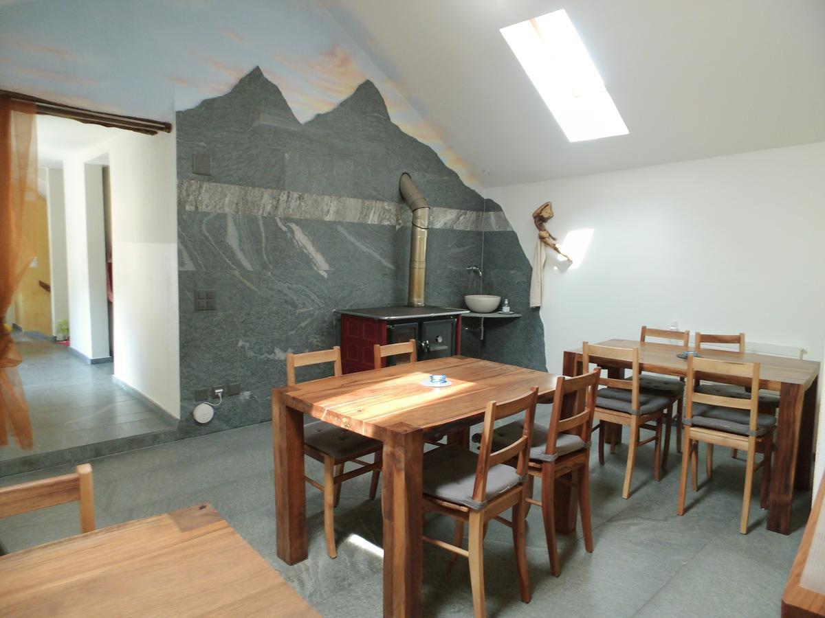Guesthouse "Castello Del Nucleo" Intragna Luaran gambar